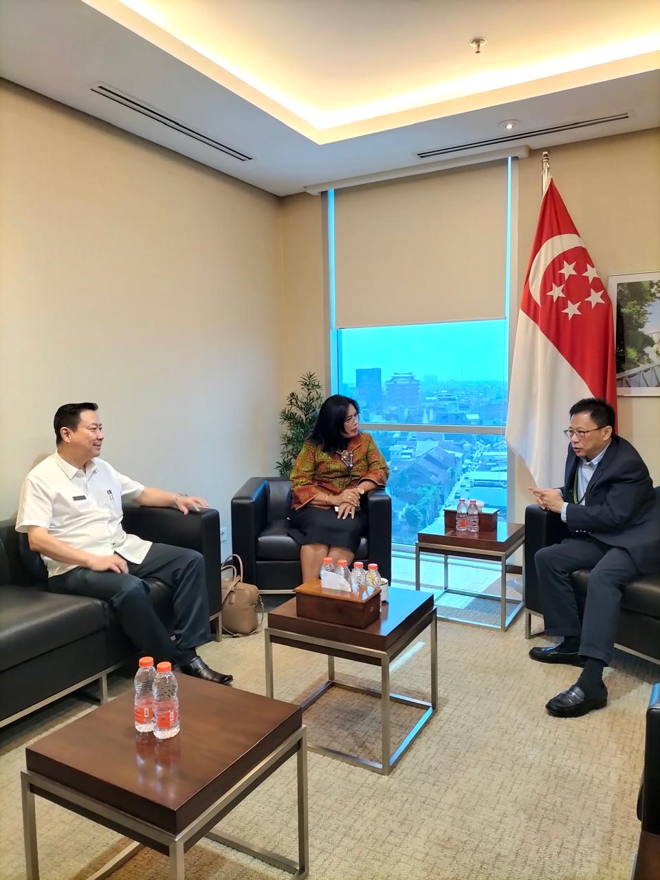 Universitas Murni Teguh Jajaki Kerjasama dengan Intitusi Singapura